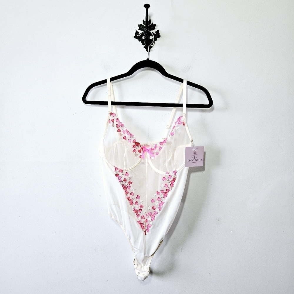 NWT Bed Of Roses Heart Embroidered Teddy Size L Lace Cami Bodysuit